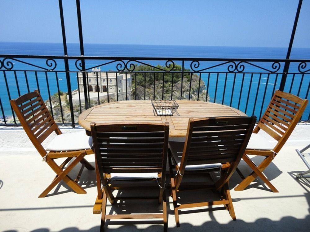 Bed and Breakfast Residenza Il Duomo Тропея Экстерьер фото